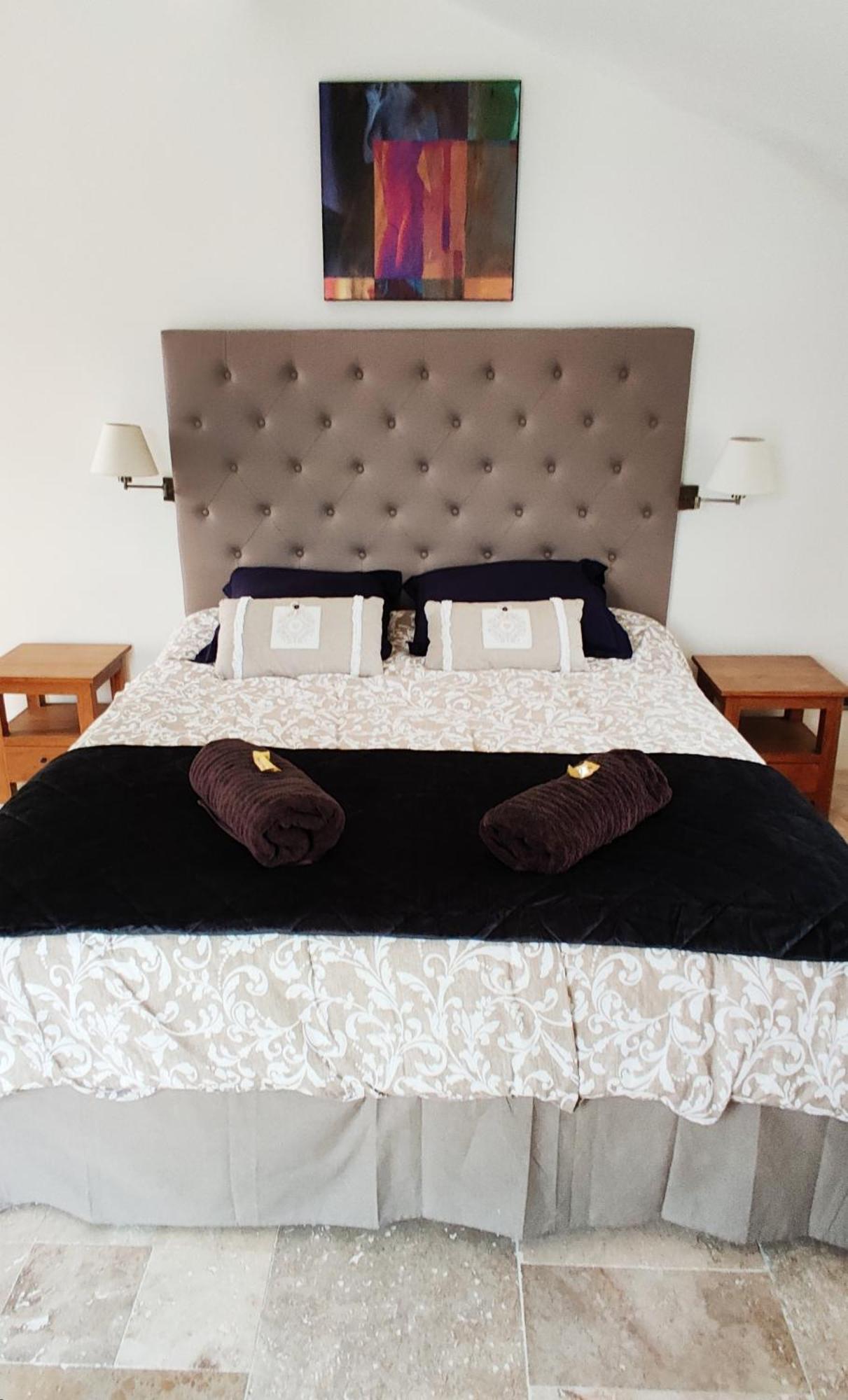 Chambre Cosy Avec Terrasse Sur La Colline Boisee, Parking Prive, Jardin, Calme, Climatisation, 10 Mn Pont Du Gard Num7 Рошфор-дю-Гар Экстерьер фото